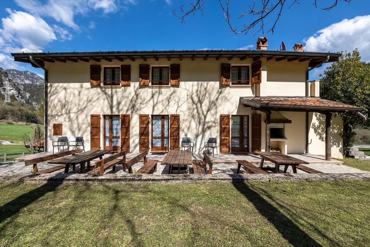 Agriturismo Val D' Egoi 2 Tremosine Apartment